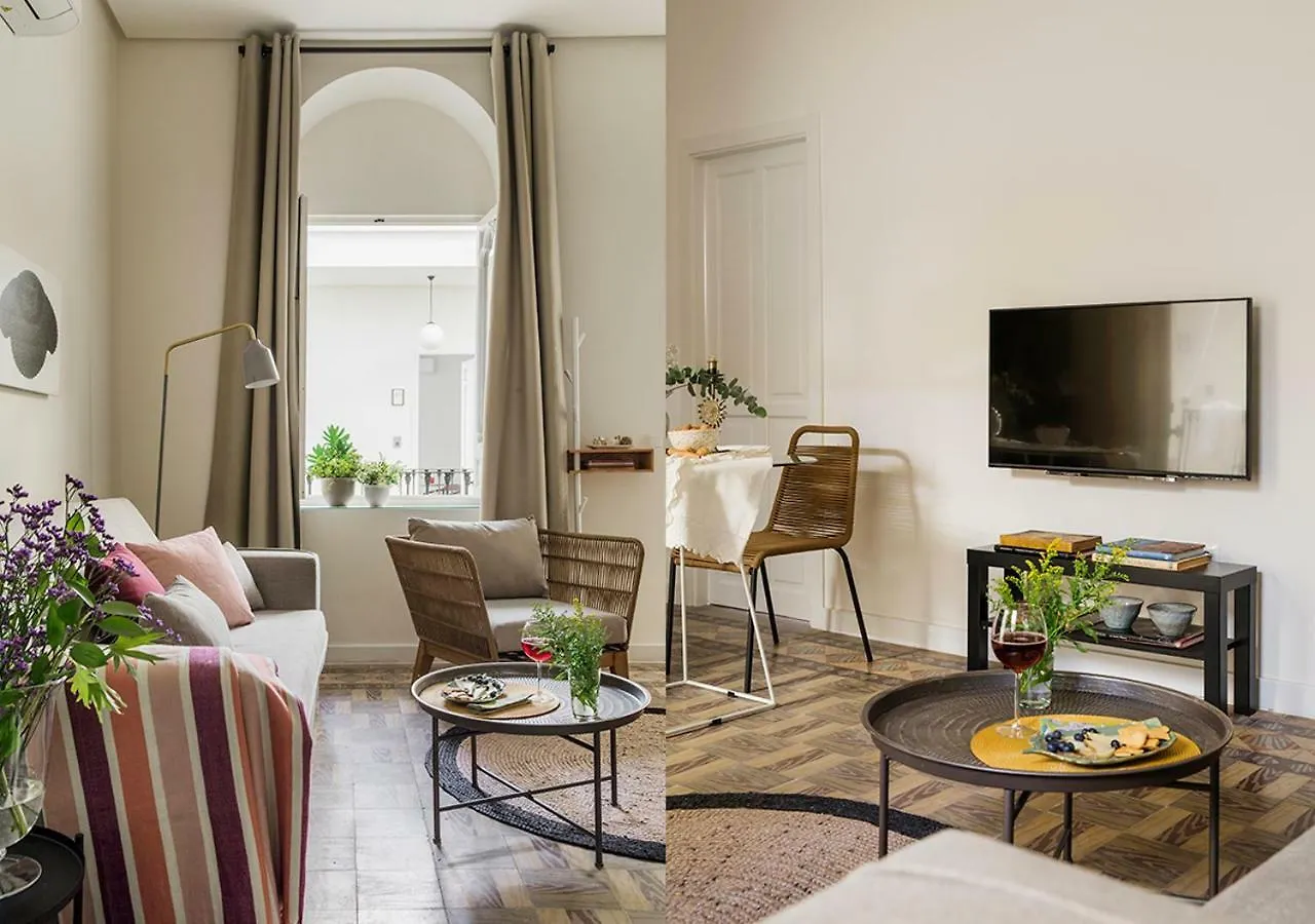 Santa Paula Pool & Luxury Apartment Seville
