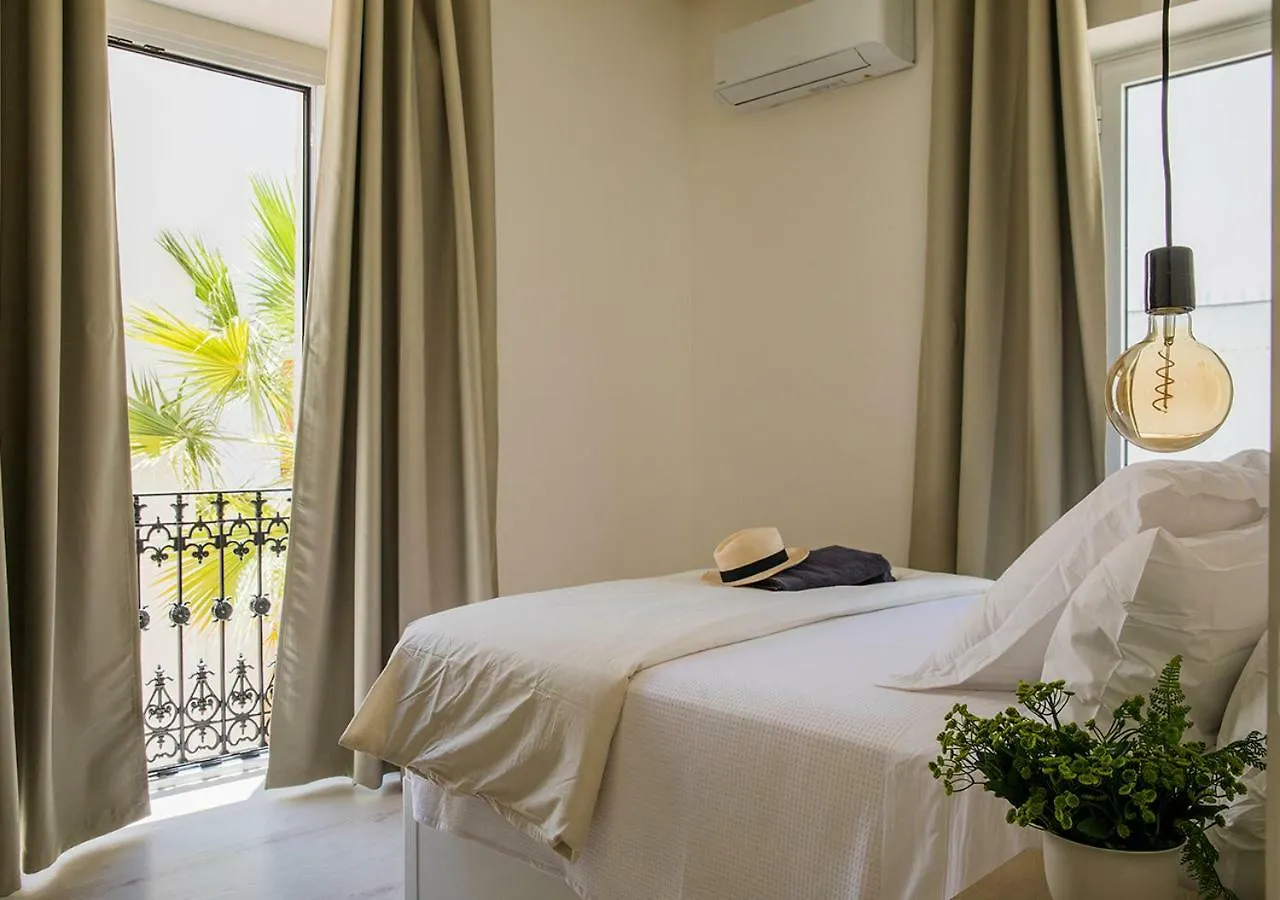 Santa Paula Pool & Luxury Apartment Seville