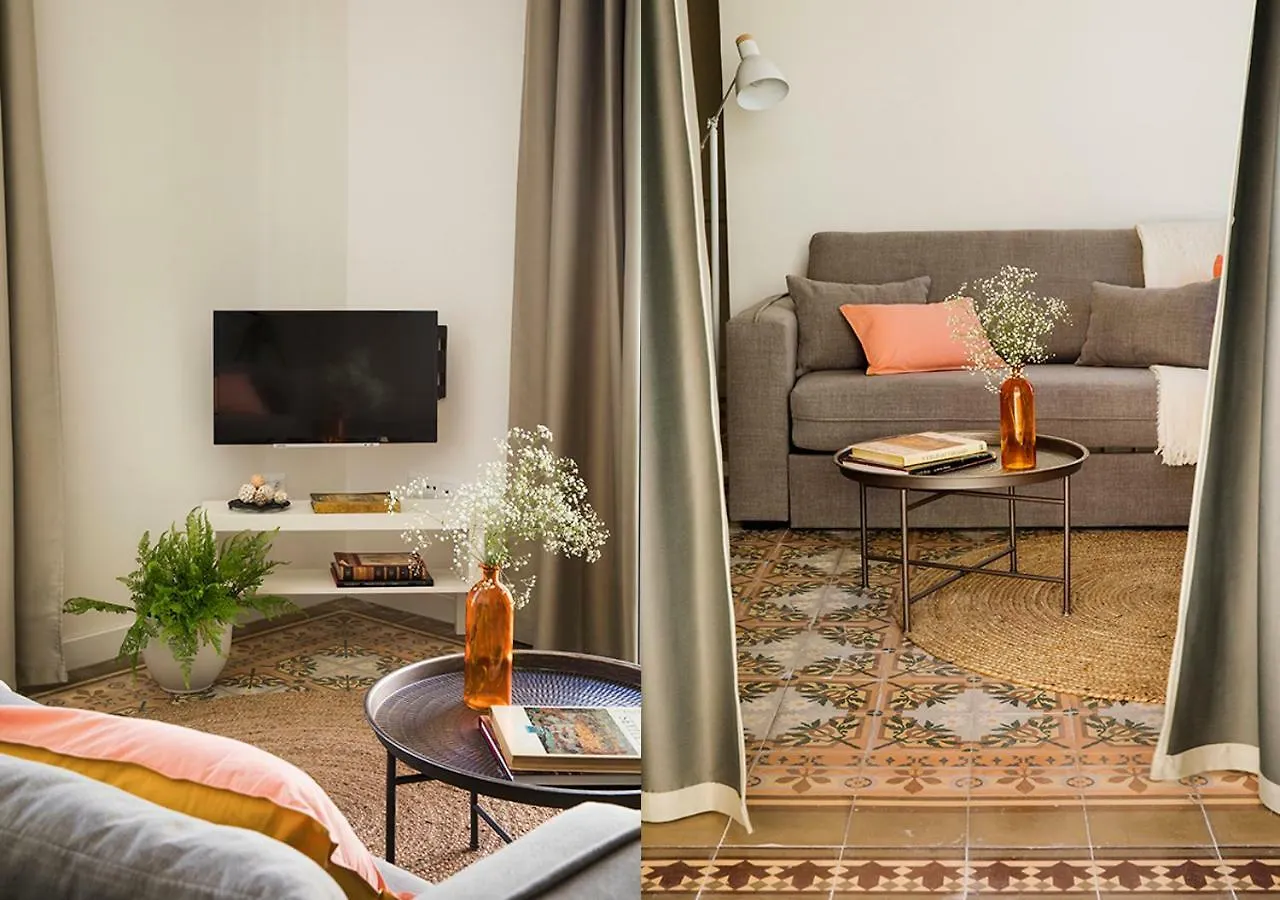 Santa Paula Pool & Luxury Apartment Seville 0*,