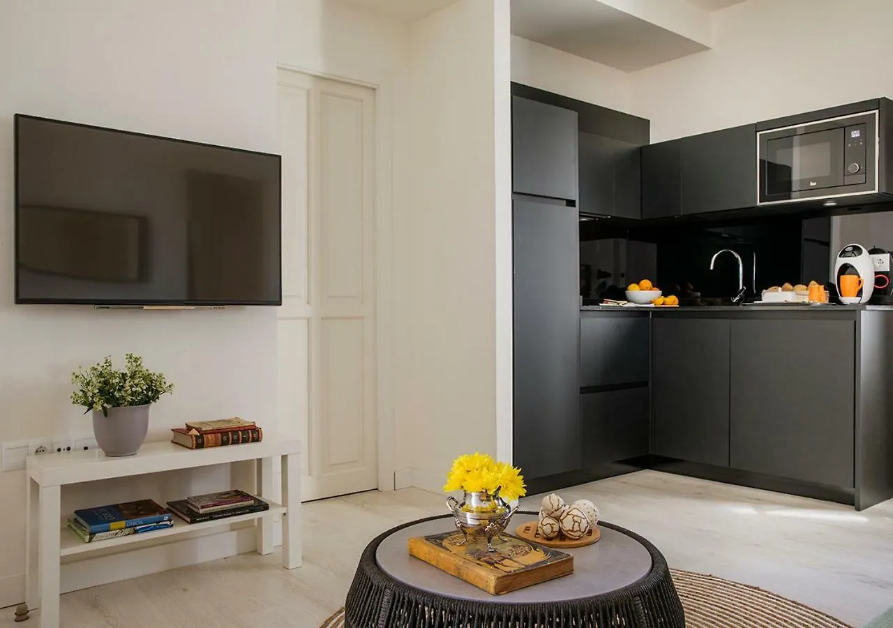Santa Paula Pool & Luxury Apartment Seville